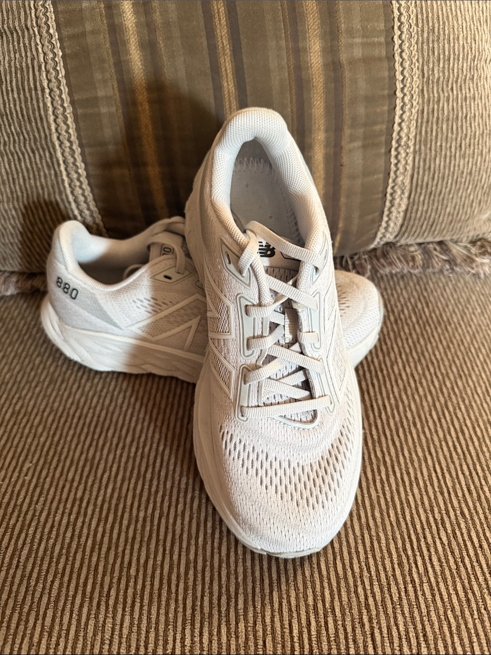 Ladies New Balance 880. Sz 7